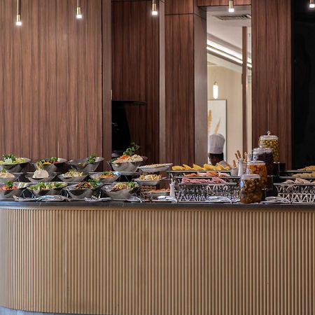 Warwick Al Jubail Hotel Dış mekan fotoğraf
