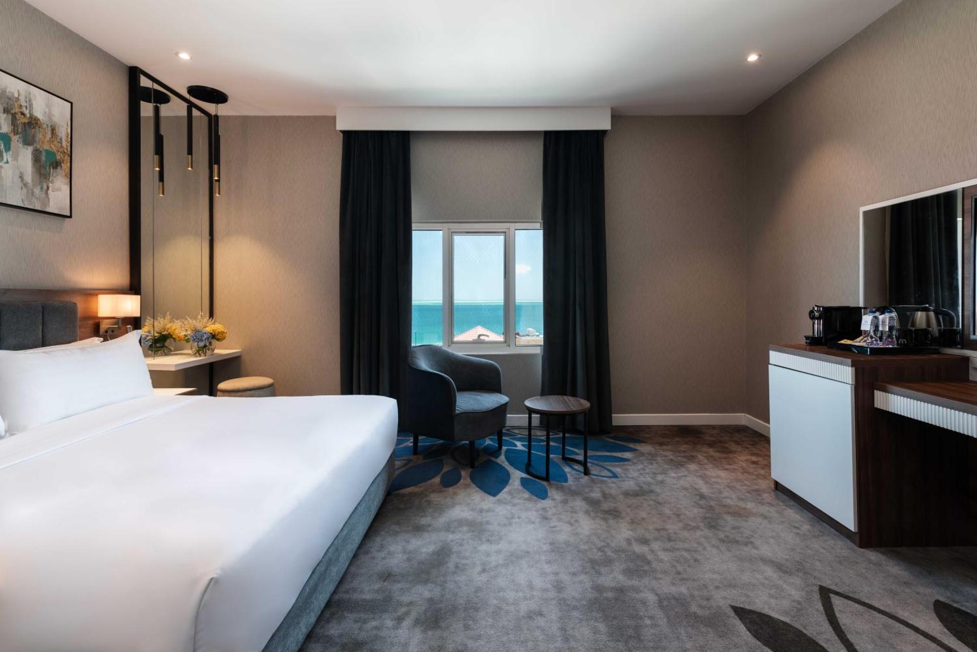 Warwick Al Jubail Hotel Dış mekan fotoğraf